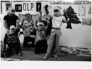 Stand per l'Olp al Festival dell'Unità di Bologna